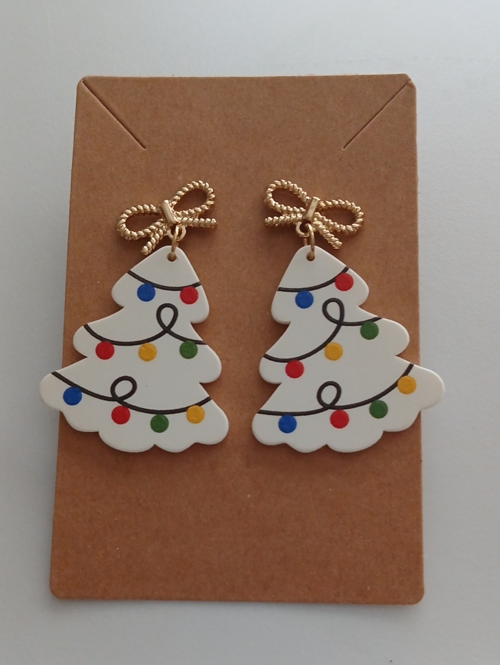 Fashion Jewelry White Christmas Tree Earrings with Gold Bow